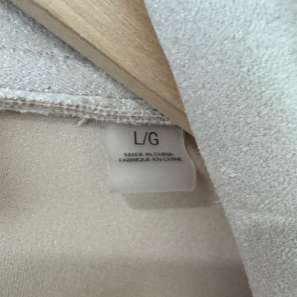 Tahari Women's Beige Blazer - Picture 9 of 9